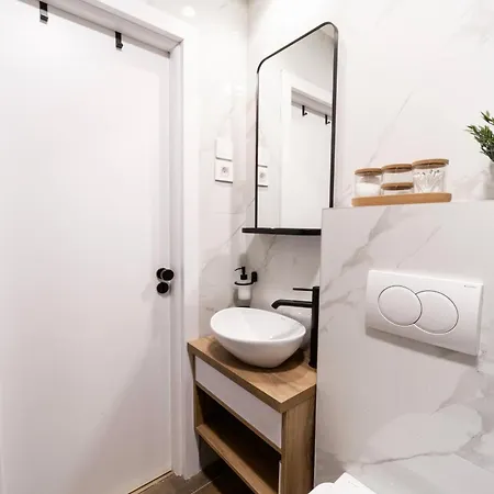 The Urban Edge Apartament